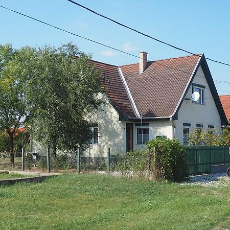 Hortobágy Privatzimmer Csikos מראה חיצוני תמונה